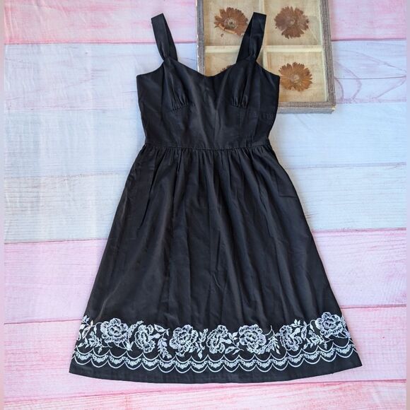 Loft Black & White Floral Embroidered Fit & Flare Sundress Dress 10 Classic - Picture 1 of 7